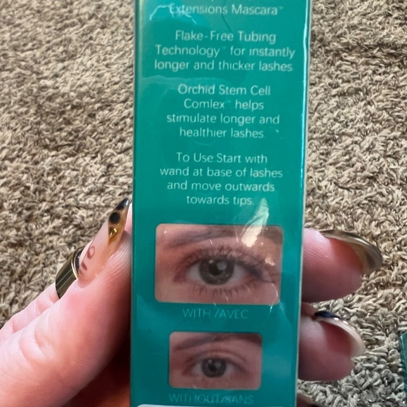 Thrive Cosmetics Liquid Lash Extension Mascara new in packaging- black - Picture 3 of 6